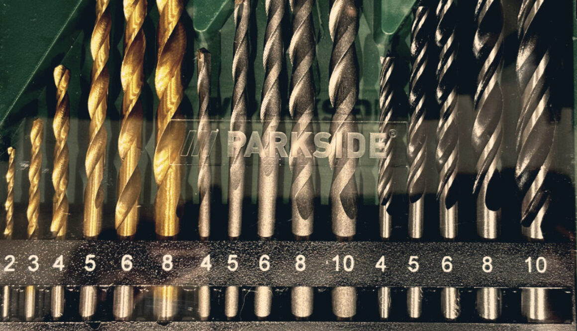 set-of-drill-bits-image-rlmo